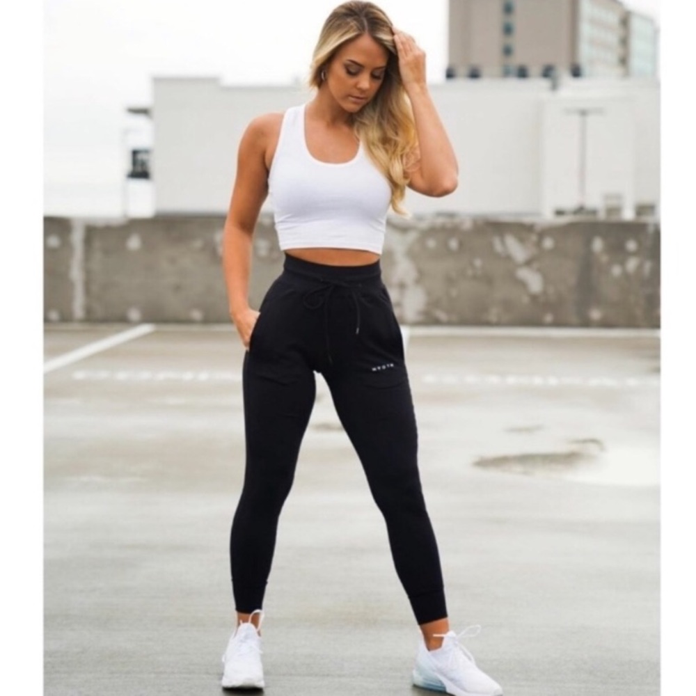 Women’s black NVGTN joggers